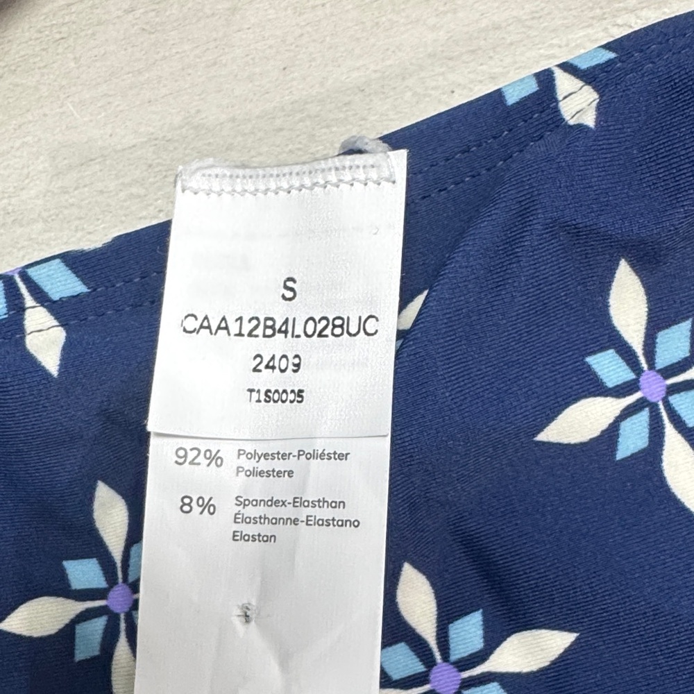 Cupshe Navy Sweetheart Bikini Top & Standard Geo Bottoms Set - Picture 2 of 8